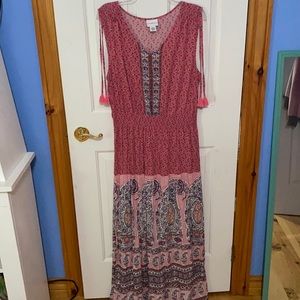 Very Nice Maxi Dress with smocked waist.